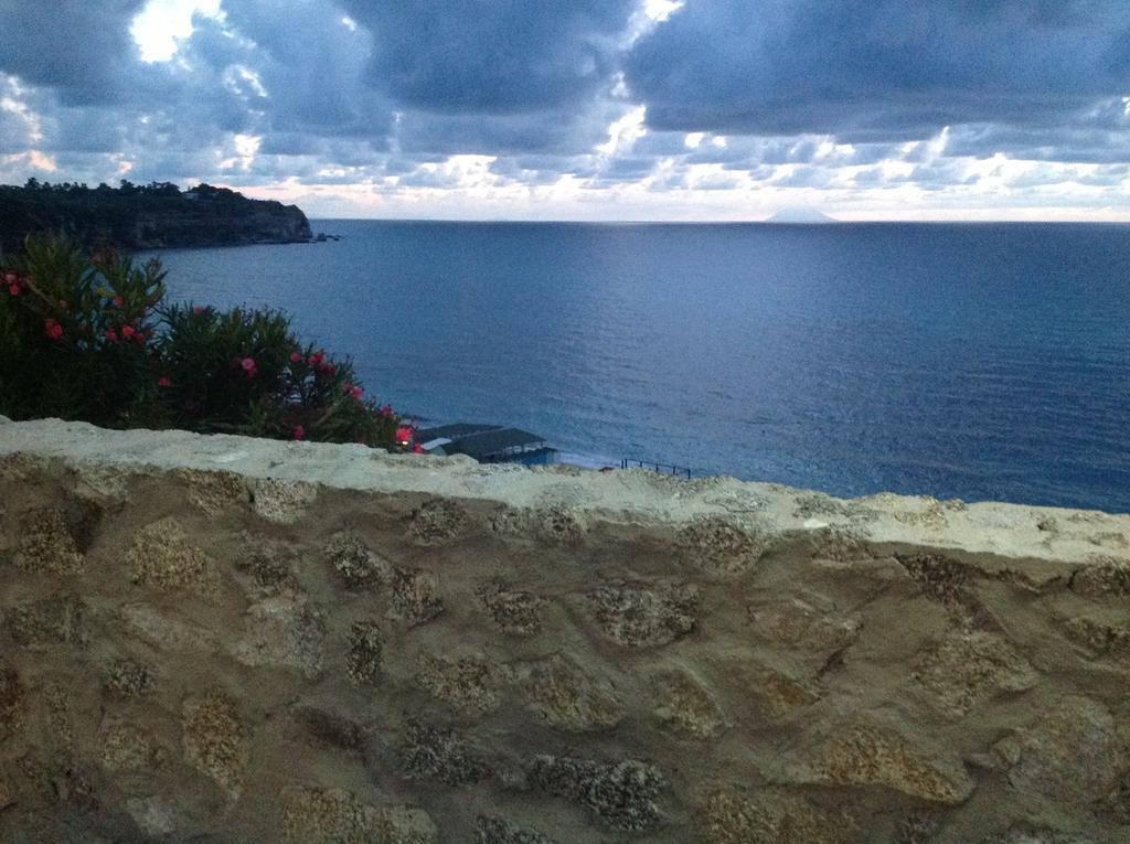 Hotel Valemare Tropea Exteriör bild